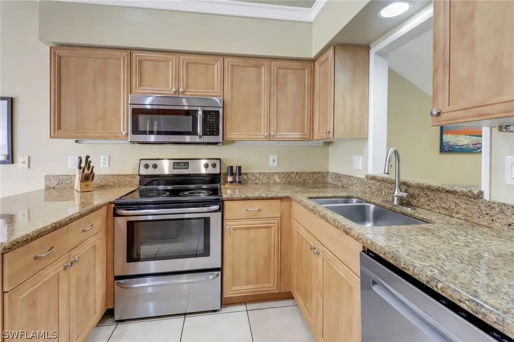 1709 San Bernadino Way Naples FL 34109