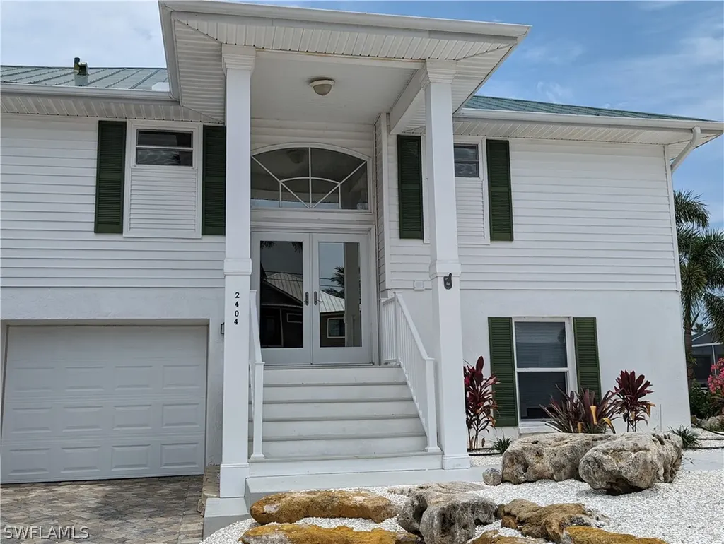 2404 Sapodilla Lane St. James City FL 33956