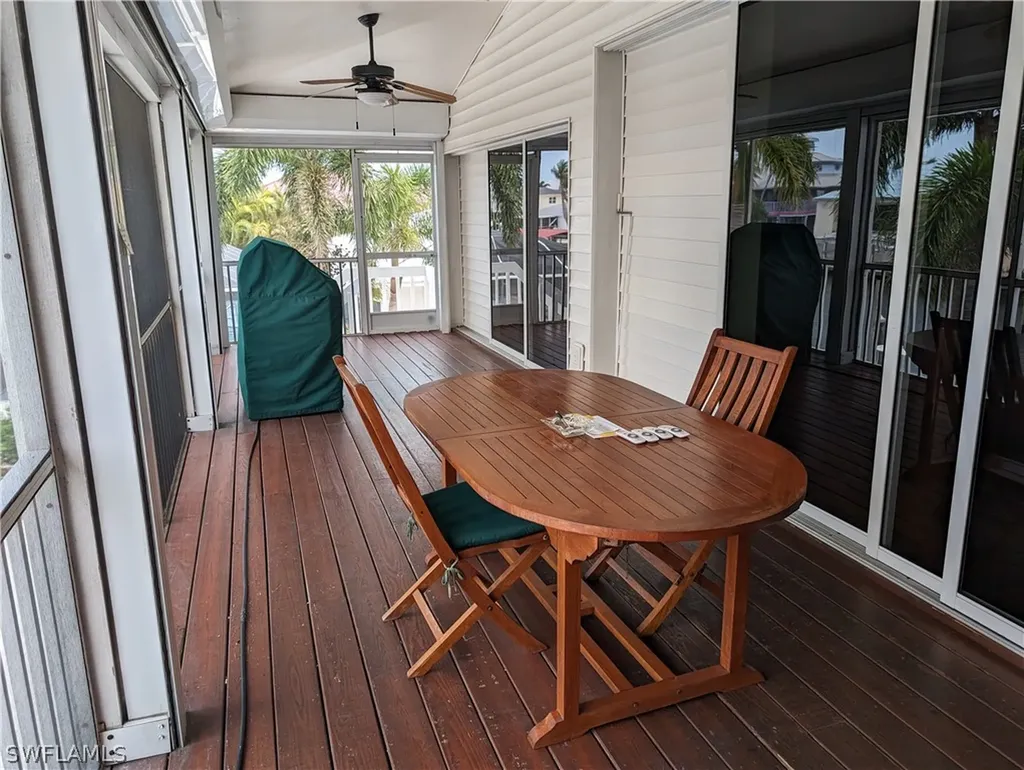2404 Sapodilla Lane St. James City FL 33956