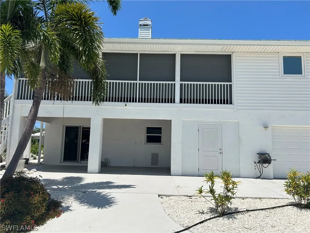 2404 Sapodilla Lane St. James City FL 33956