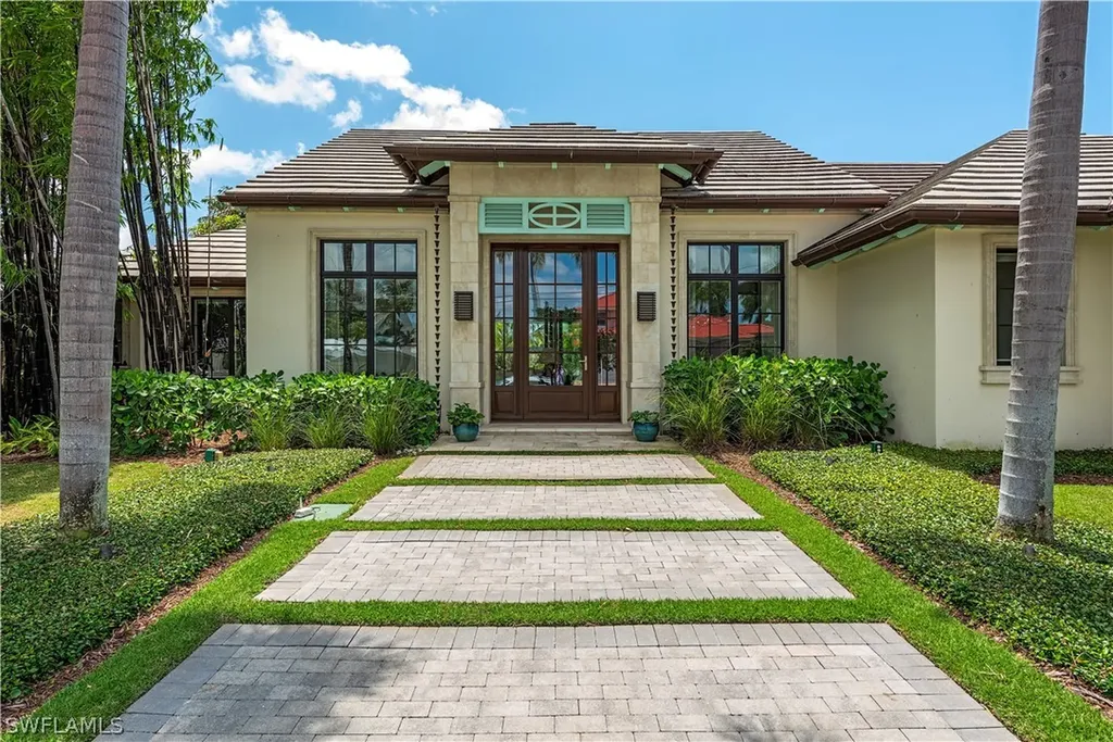 1245 Tuna Court Naples FL 34102