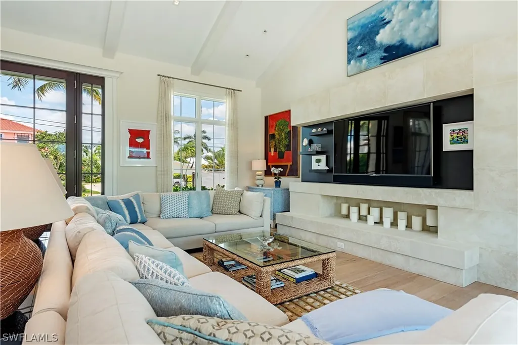 1245 Tuna Court Naples FL 34102