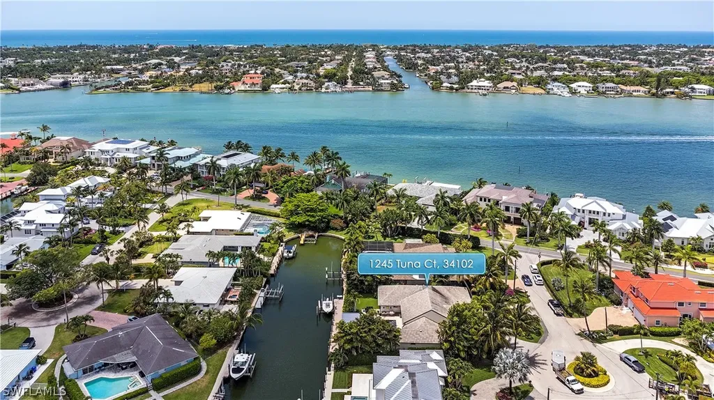 1245 Tuna Court Naples FL 34102