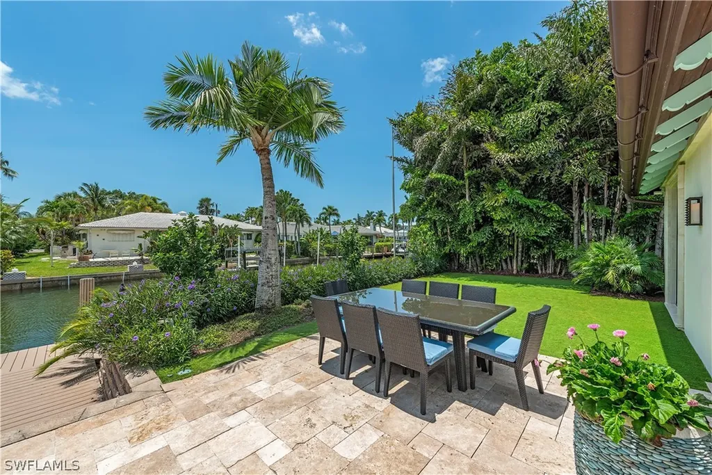 1245 Tuna Court Naples FL 34102