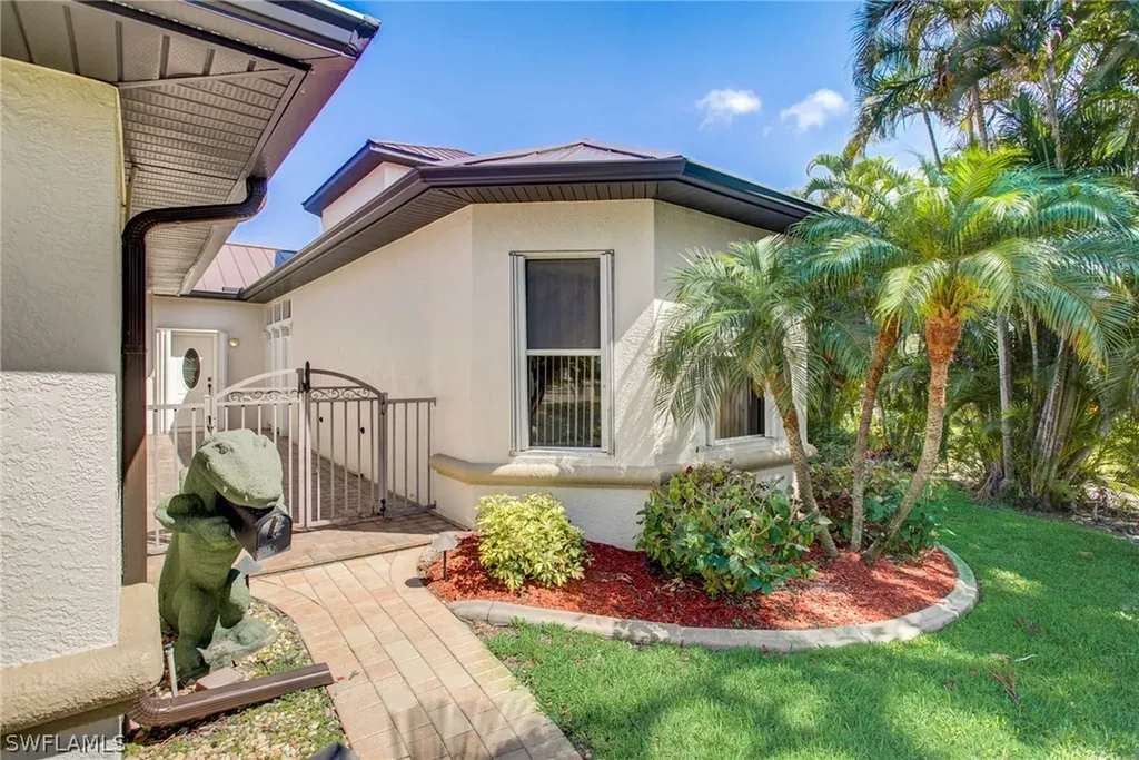 2853 SW 50th Terrace Cape Coral FL 33914