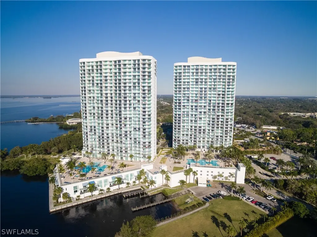 3000 Oasis Grand Boulevard Fort Myers FL 33916