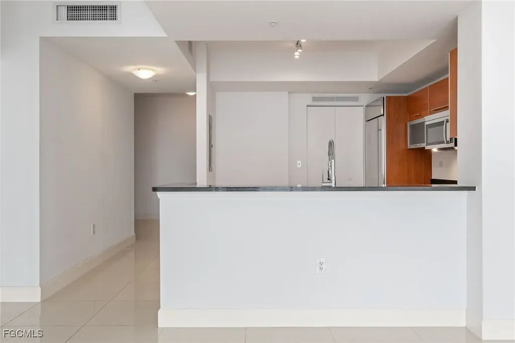 3000 Oasis Grand Boulevard Fort Myers FL 33916