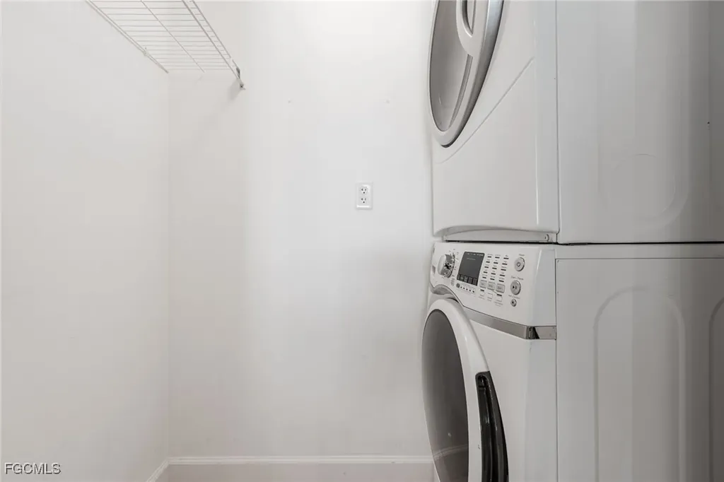 3000 Oasis Grand Boulevard Fort Myers FL 33916