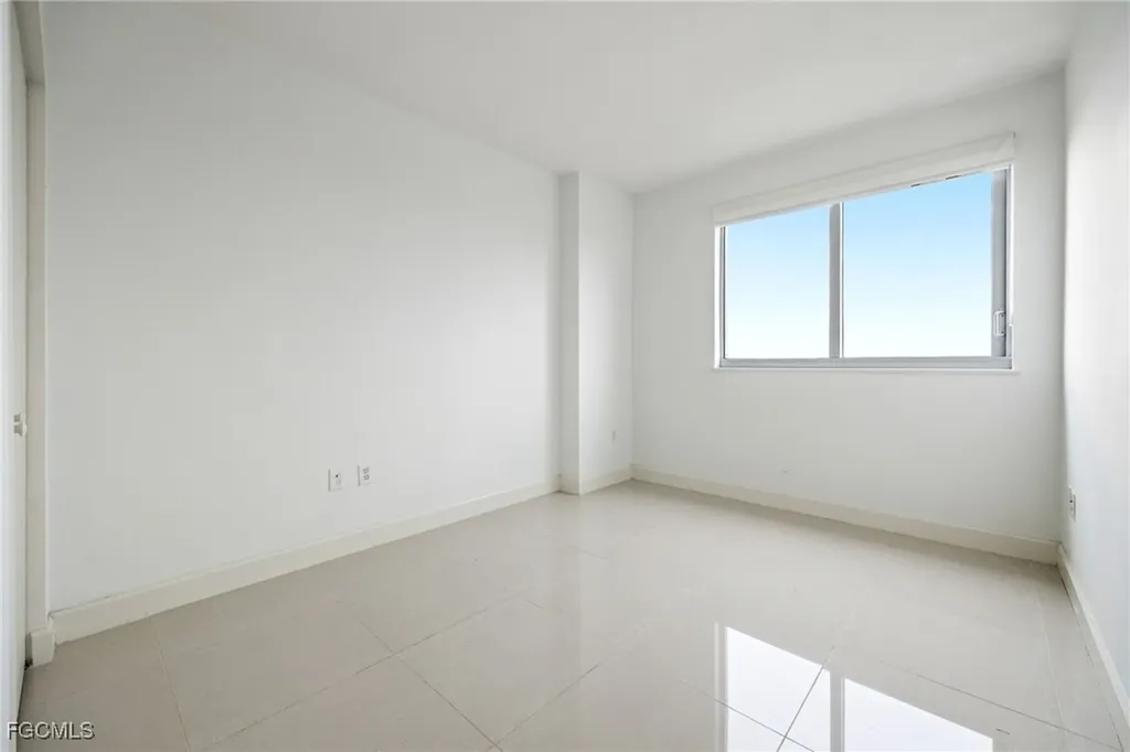 3000 Oasis Grand Boulevard Fort Myers FL 33916