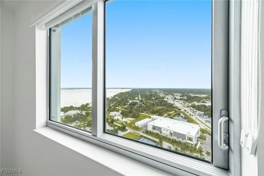 3000 Oasis Grand Boulevard Fort Myers FL 33916