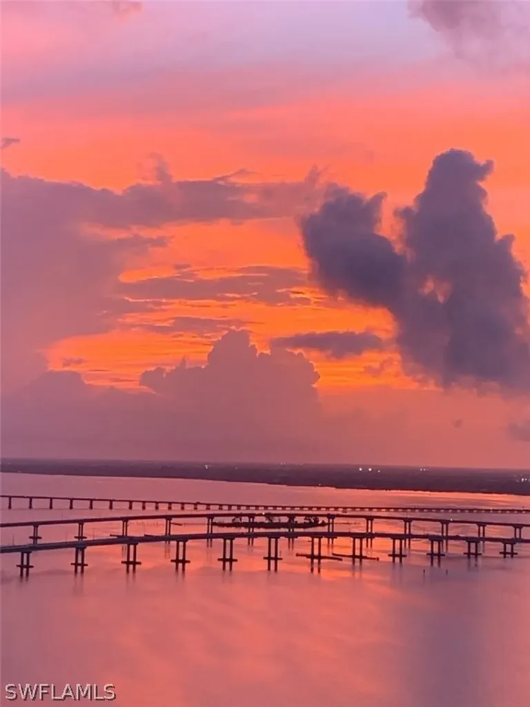 3000 Oasis Grand Boulevard Fort Myers FL 33916