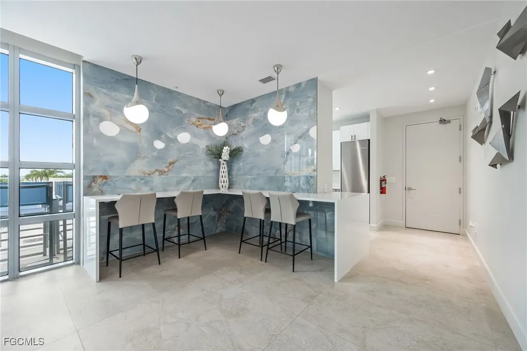 3000 Oasis Grand Boulevard Fort Myers FL 33916