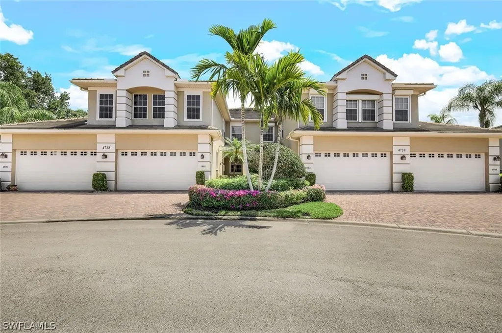 4728 Stratford Court Naples FL 34105