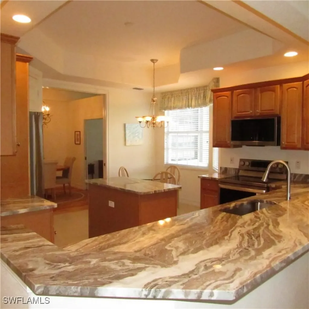 4728 Stratford Court Naples FL 34105