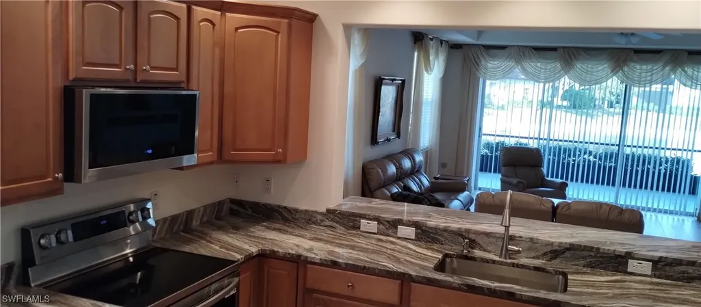 4728 Stratford Court Naples FL 34105