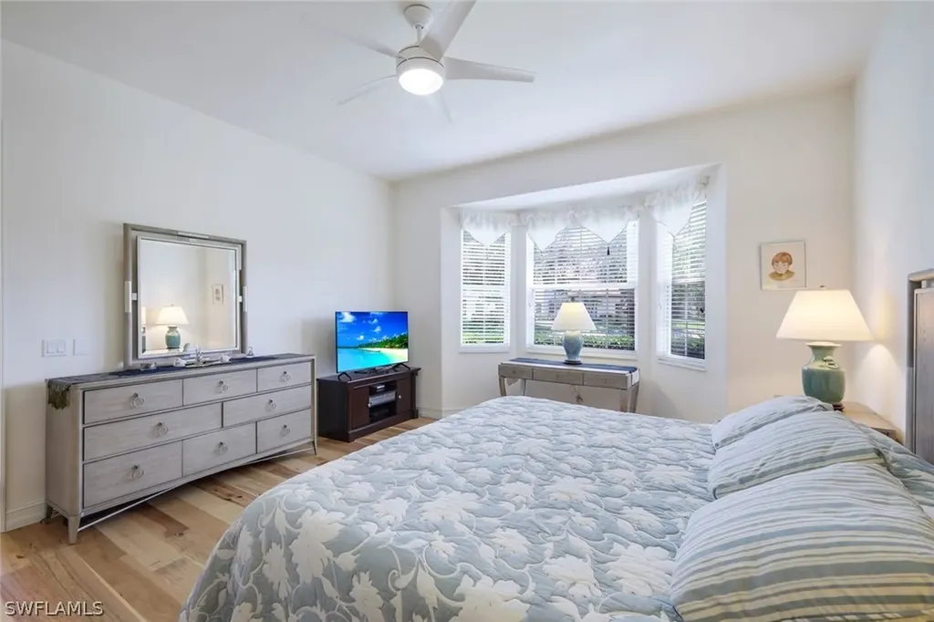 4728 Stratford Court Naples FL 34105