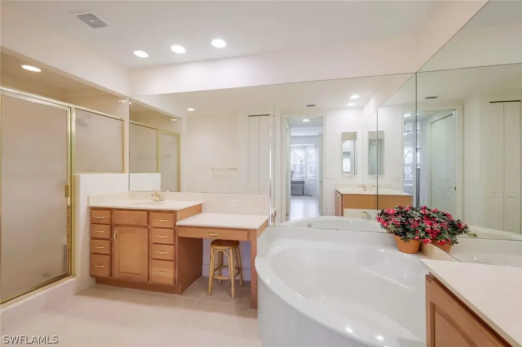 4728 Stratford Court Naples FL 34105