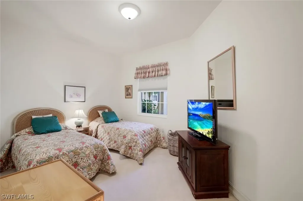 4728 Stratford Court Naples FL 34105
