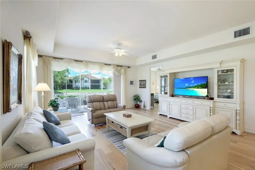 4728 Stratford Court Naples FL 34105