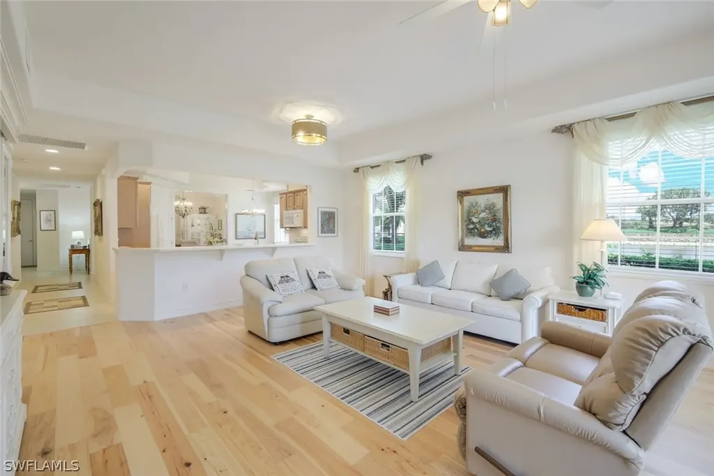 4728 Stratford Court Naples FL 34105