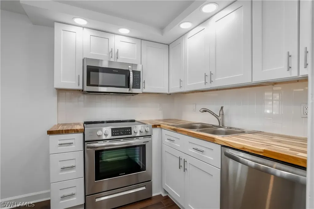 126 Andre Mar Drive Fort Myers Beach FL 33931