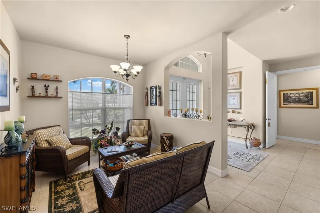 2527 SW 30th Street Cape Coral FL 33914
