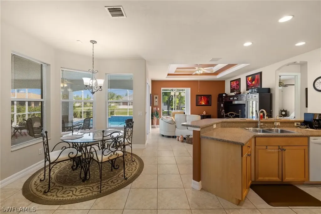 2527 SW 30th Street Cape Coral FL 33914