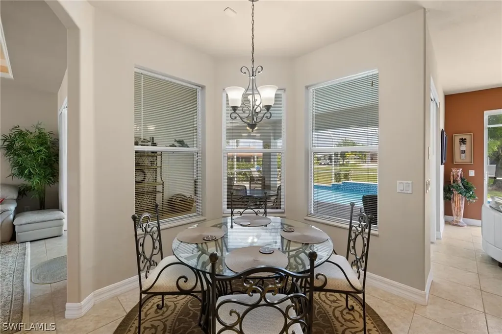 2527 SW 30th Street Cape Coral FL 33914