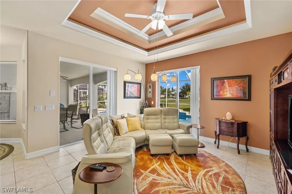 2527 SW 30th Street Cape Coral FL 33914