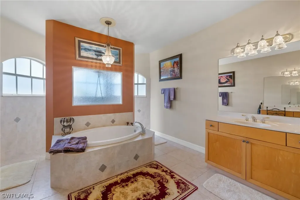 2527 SW 30th Street Cape Coral FL 33914