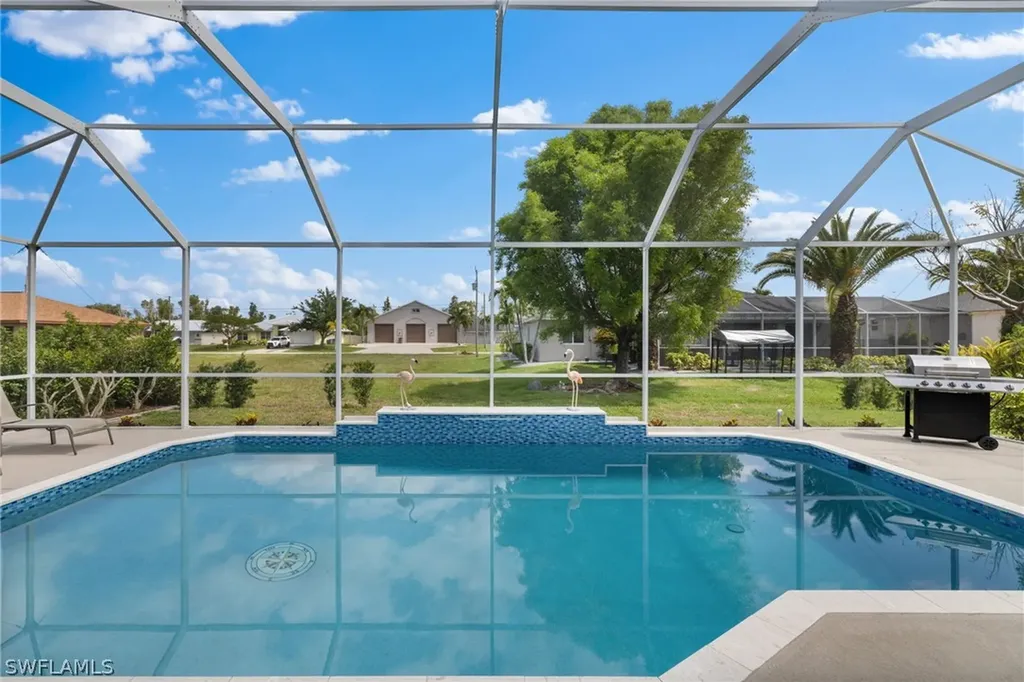 2527 SW 30th Street Cape Coral FL 33914