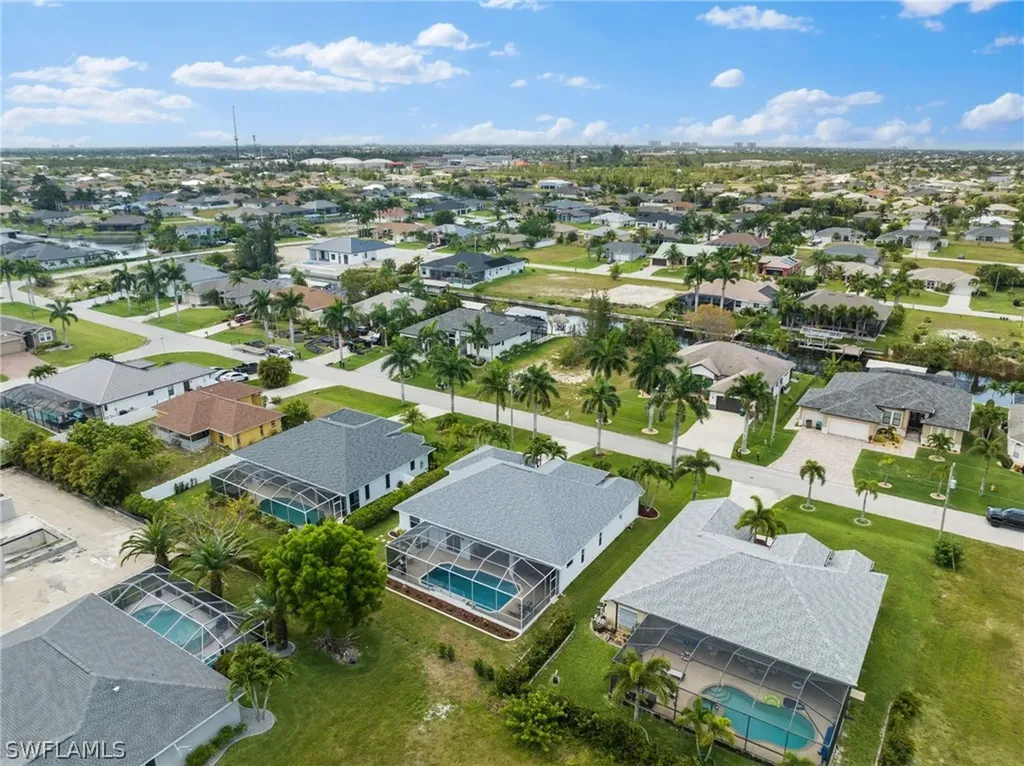 2527 SW 30th Street Cape Coral FL 33914