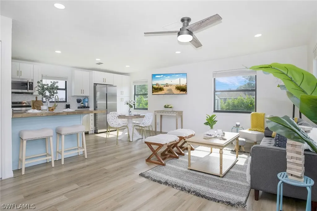 3455 Estey Avenue Naples FL 34104