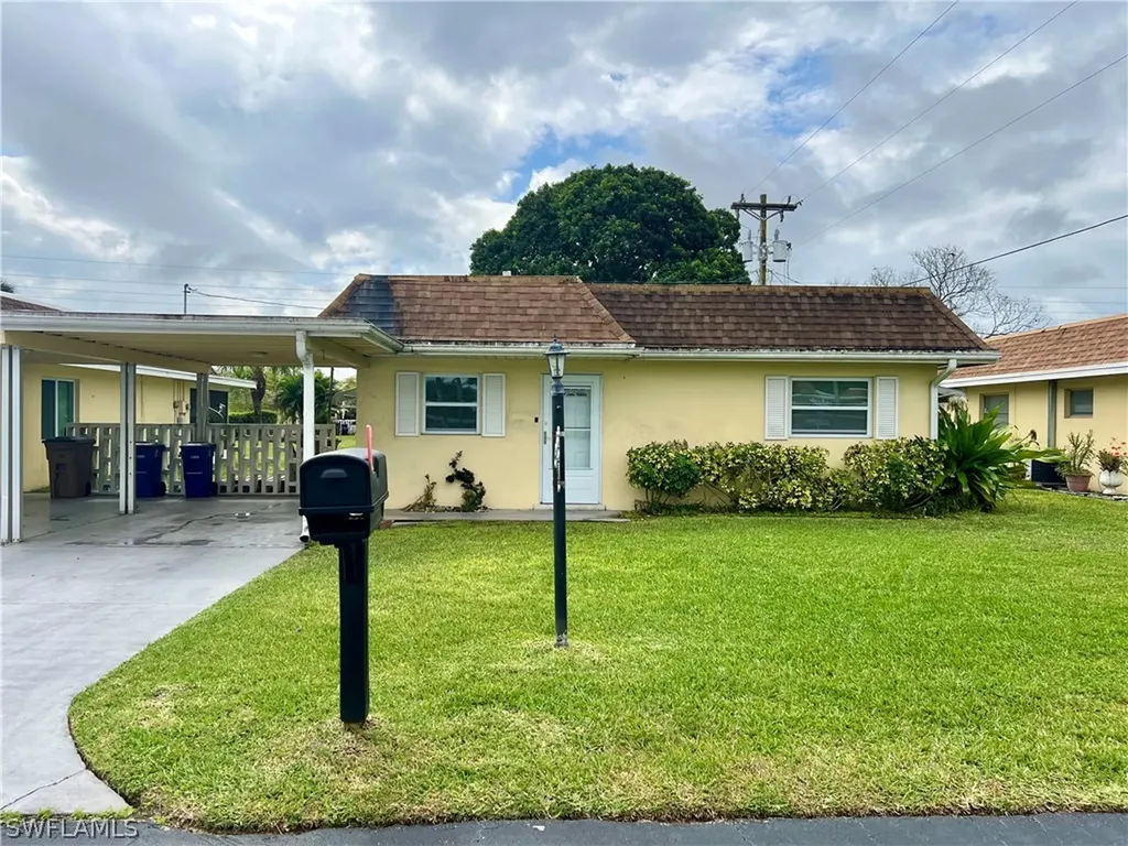 2206 Gardenia Way Lehigh Acres FL 33936