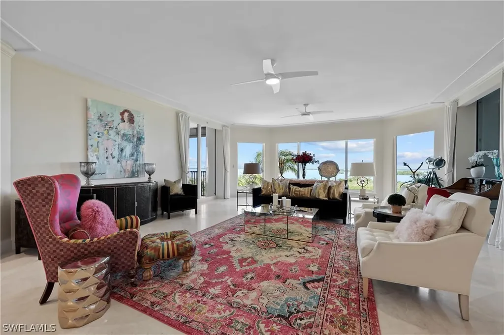 Bonita Springs FL, 5051 Pelican Colony Boulevard, Unit 404