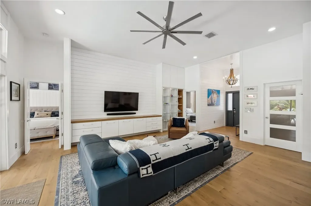 7517 San Gabriel Lane Naples FL 34109