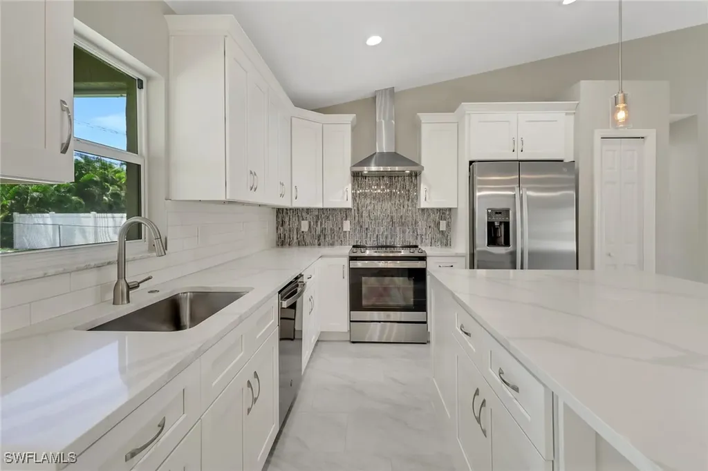 1118 SW 41st Terrace Cape Coral FL 33914