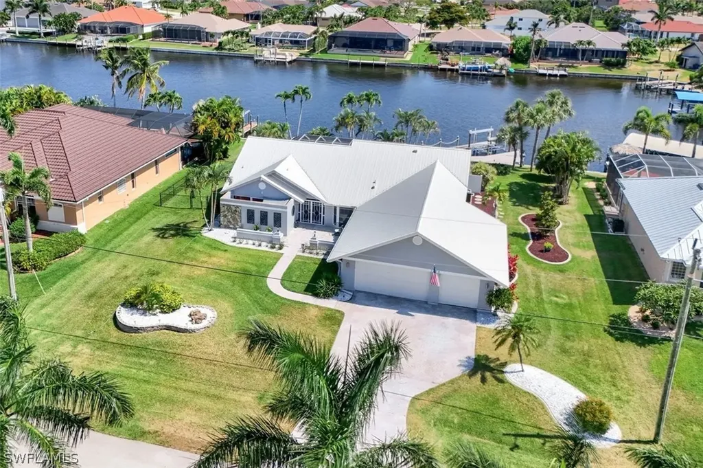 2718 SW 48th Terrace Cape Coral FL 33914