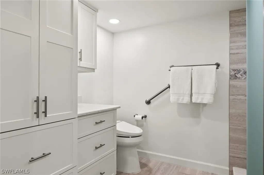 651 E Gulf Drive Sanibel FL 33957