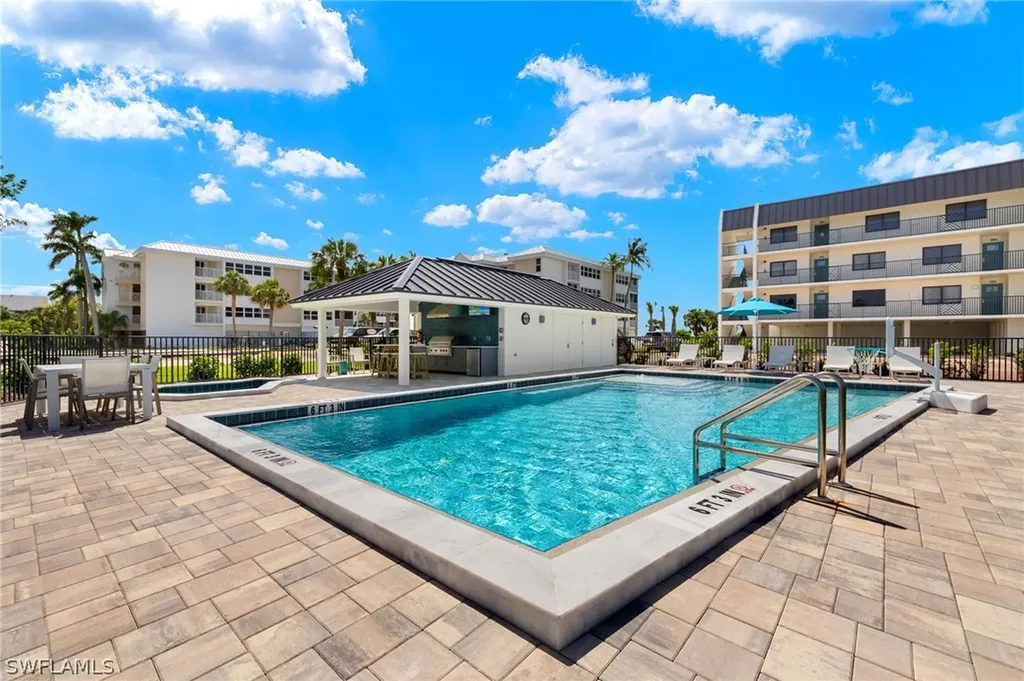 651 E Gulf Drive Sanibel FL 33957