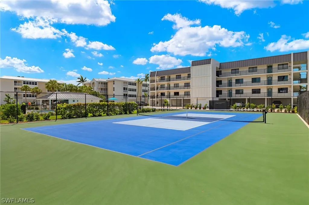 651 E Gulf Drive Sanibel FL 33957