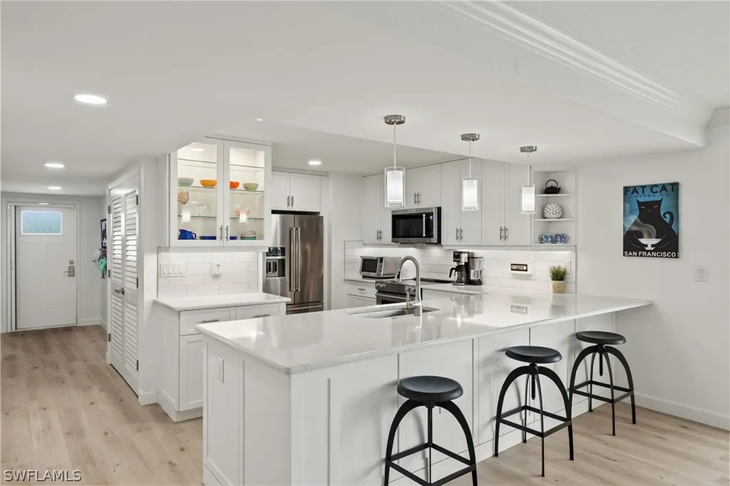 651 E Gulf Drive Sanibel FL 33957