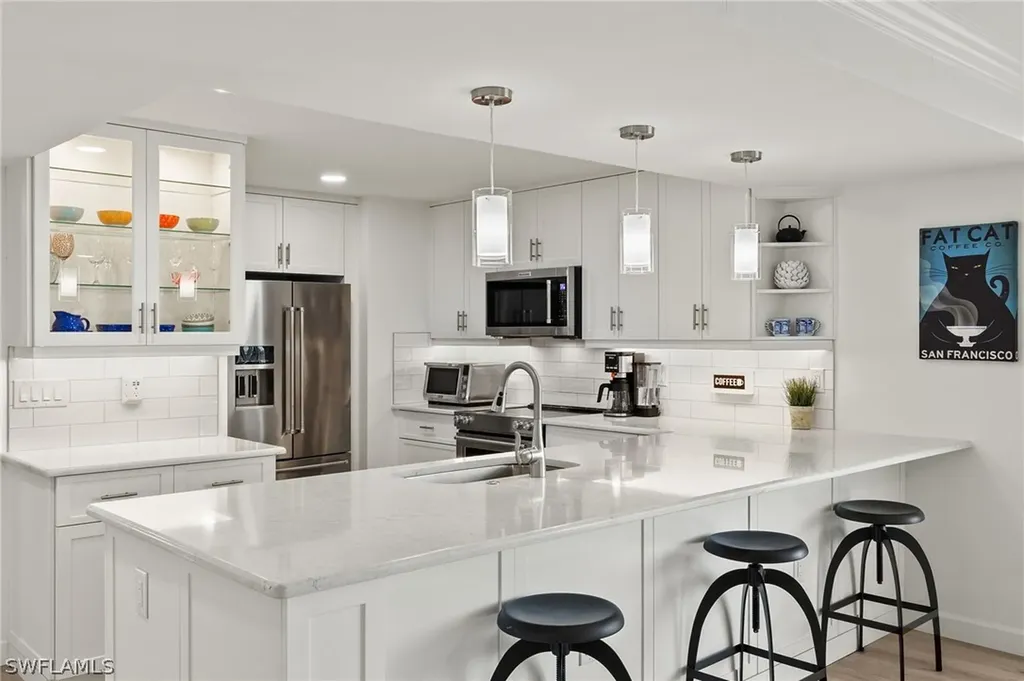 651 E Gulf Drive Sanibel FL 33957