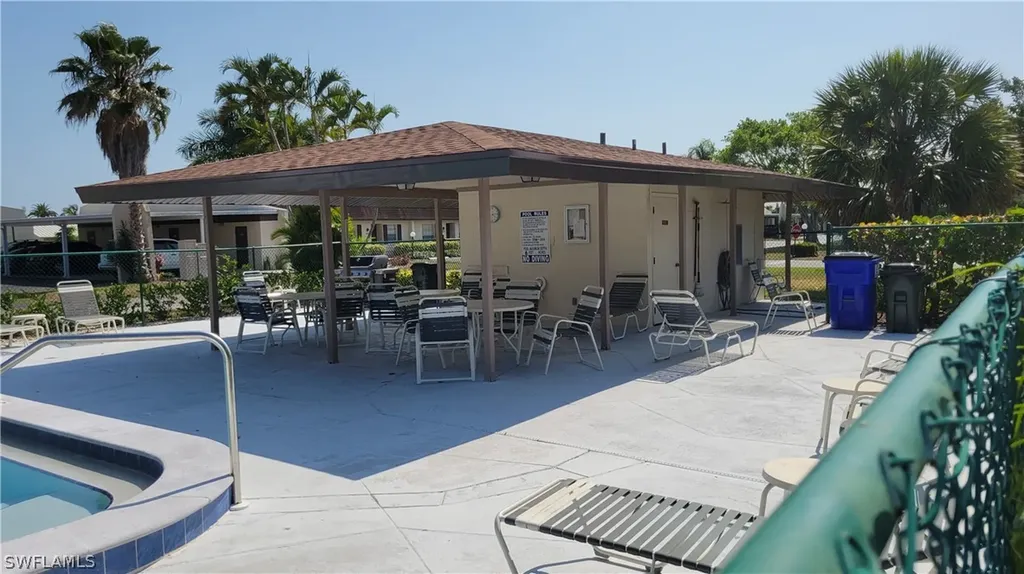 9380 Lennex Lane Fort Myers FL 33919