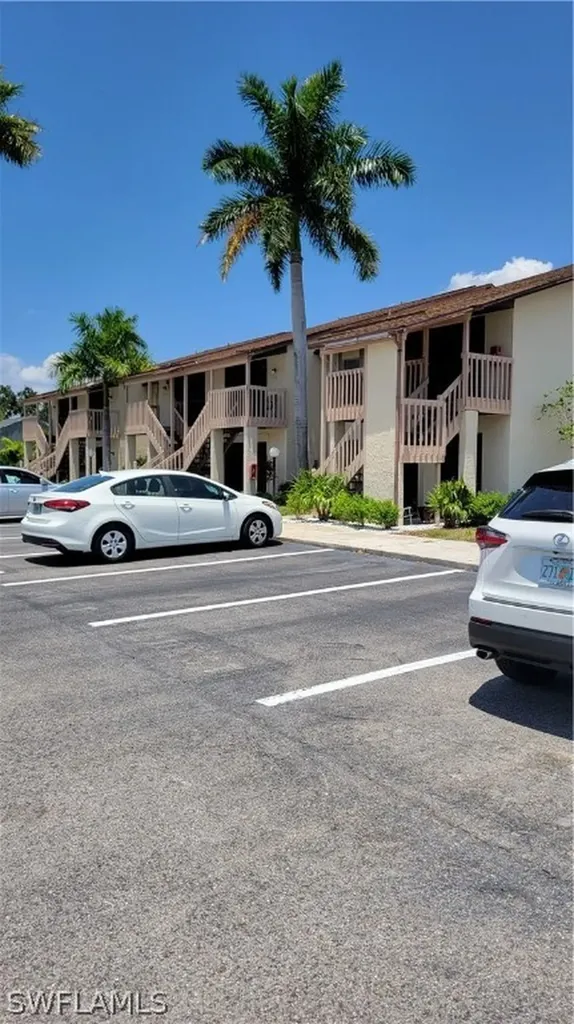 9380 Lennex Lane Fort Myers FL 33919