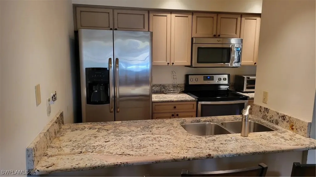 9380 Lennex Lane Fort Myers FL 33919