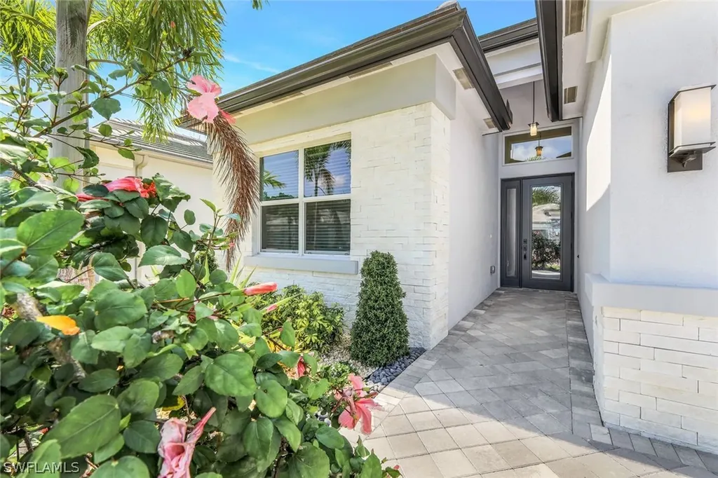 11322 Jacaranda Drive Naples FL 34120