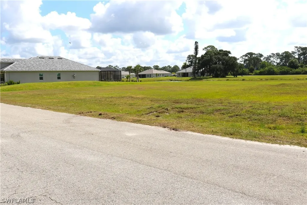 17140 Serengeti Circle Alva FL 33920