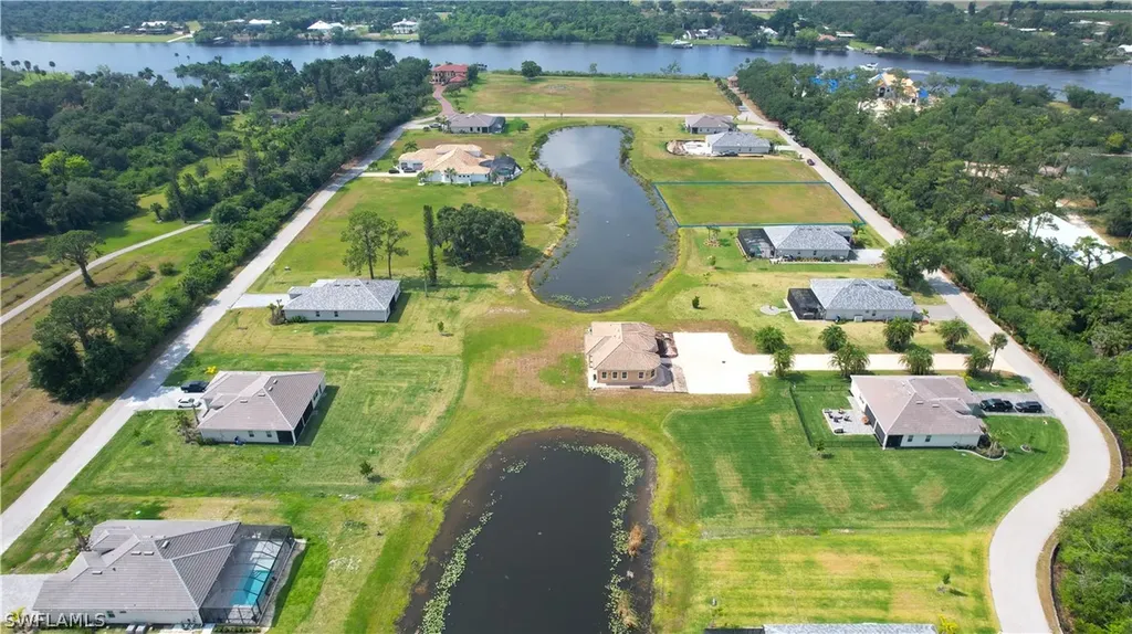 17140 Serengeti Circle Alva FL 33920