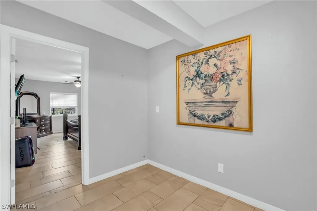 883 Coconut Circle E Naples FL 34104
